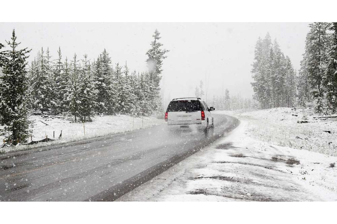 https://goodtogosafety.indevelopment.website/image/cache/catalog/Blog/Snow-1140x760.jpg