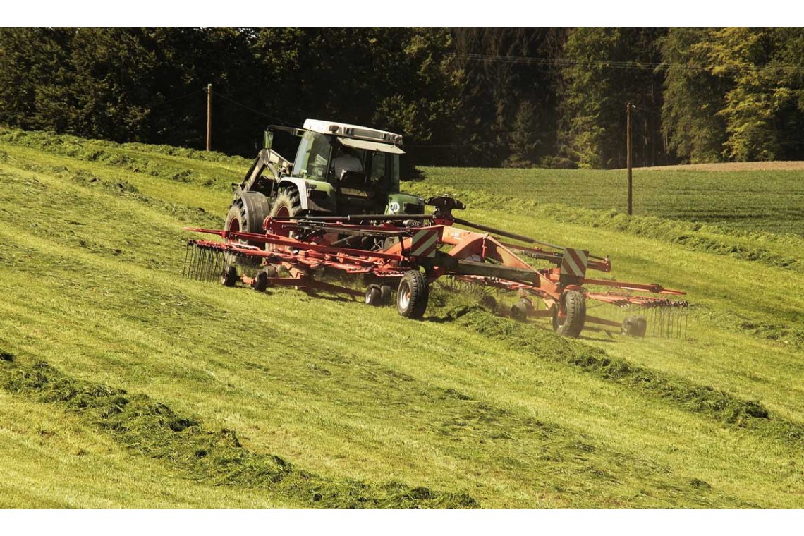 https://goodtogosafety.indevelopment.website/image/cache/catalog/Blog/tractor-1140x760.jpg